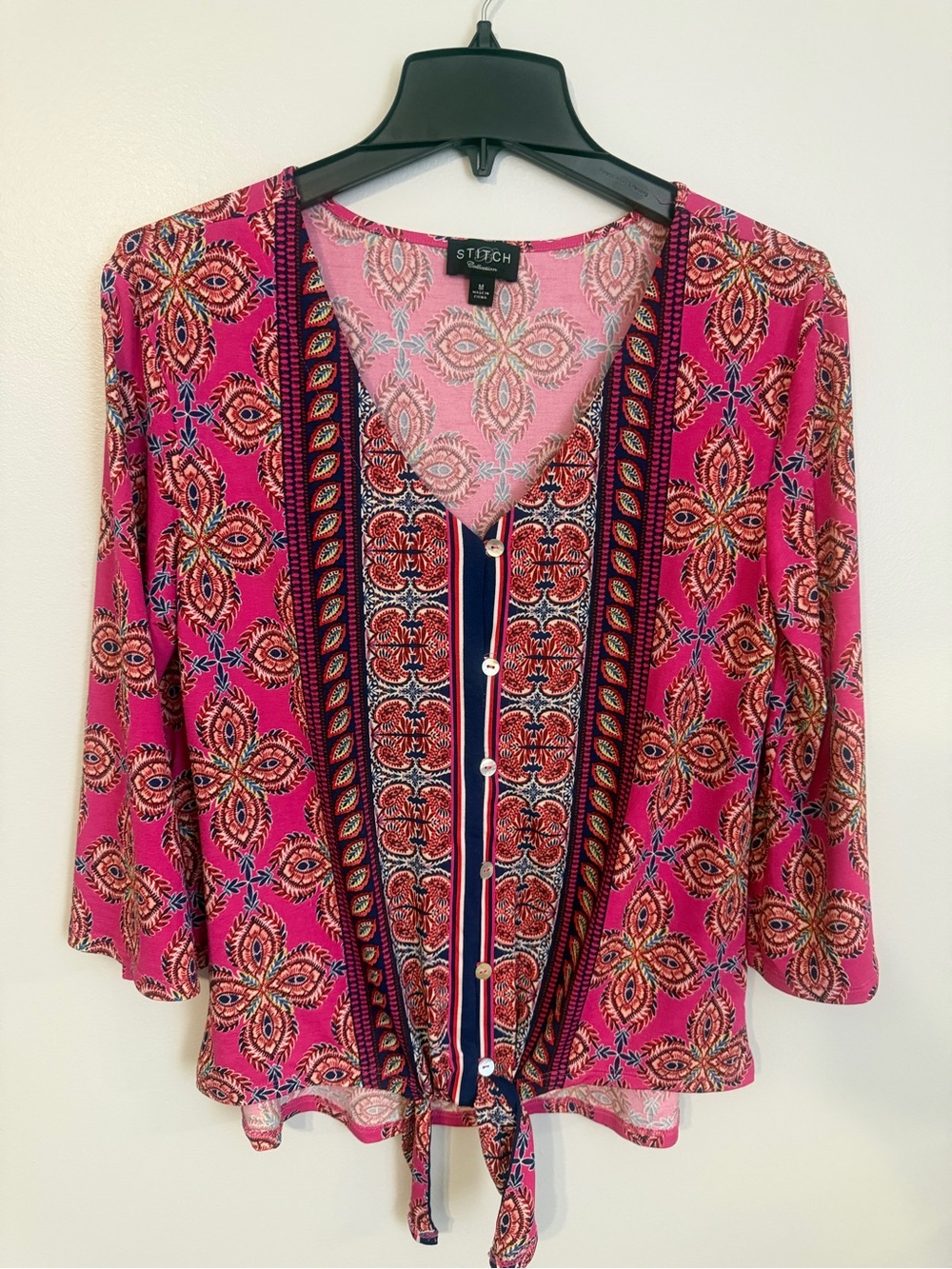 Stitch Collection Pink & Navy Button Front Tie-Hem Blouse size medium